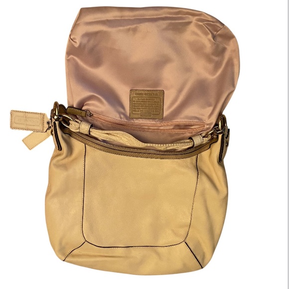 Coach Kristin #16803 Beige Leather Shoulder Handbag - Picture 5 of 12